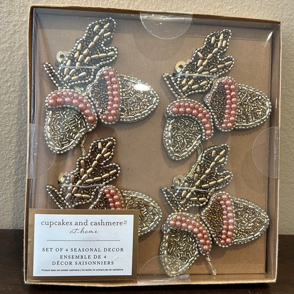 Cupcakes & Cashmere FALL Acorn Thanksgiving Beaded  NAPKIN RINGS Set Of 4
